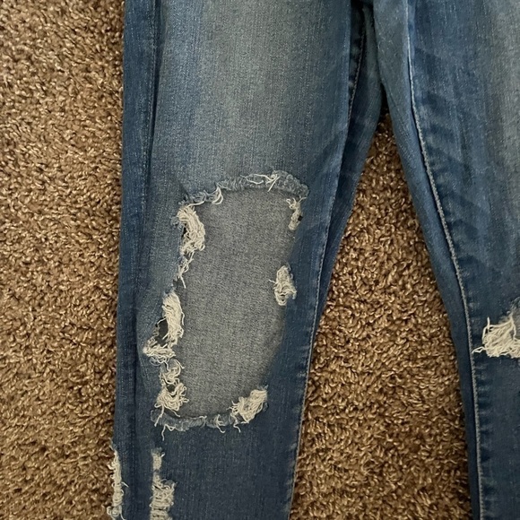 American Eagle Outfitters Blue Distressed Jeans - Picture 7 of 7